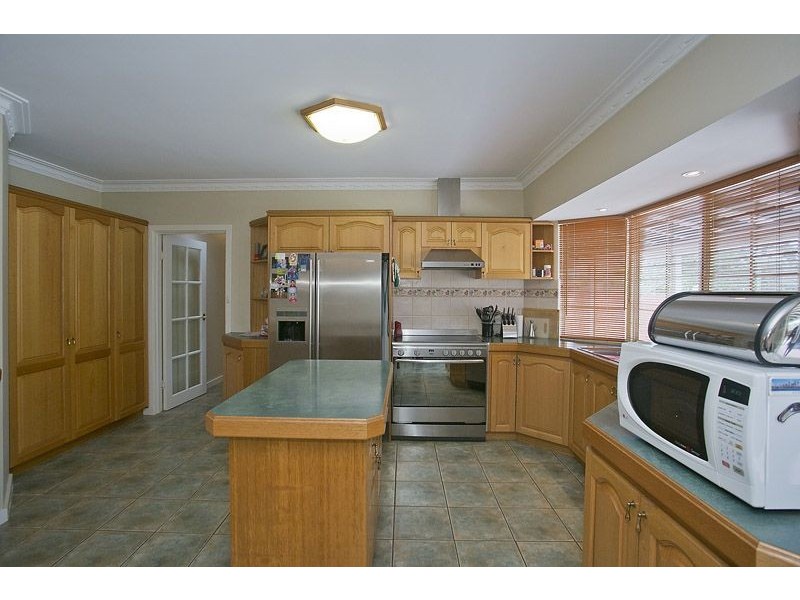 80 Crystal Brook Road, Wattle Grove WA 6107