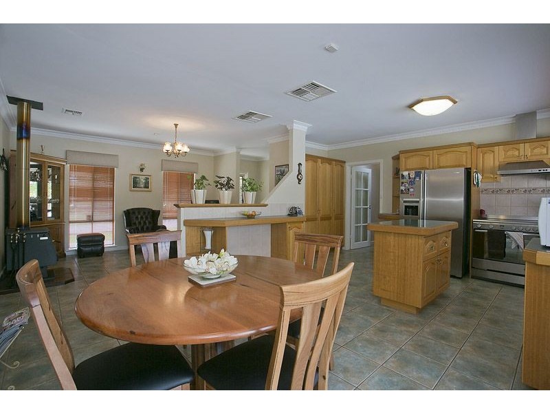 80 Crystal Brook Road, Wattle Grove WA 6107