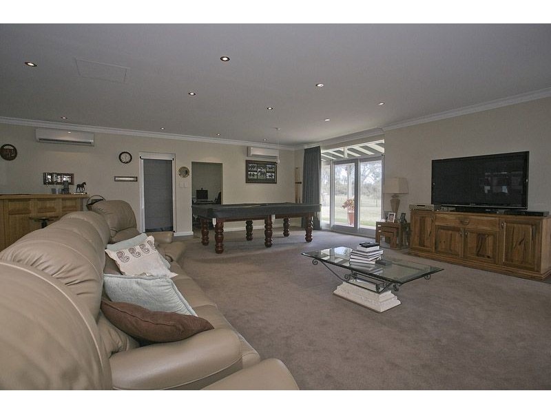 80 Crystal Brook Road, Wattle Grove WA 6107