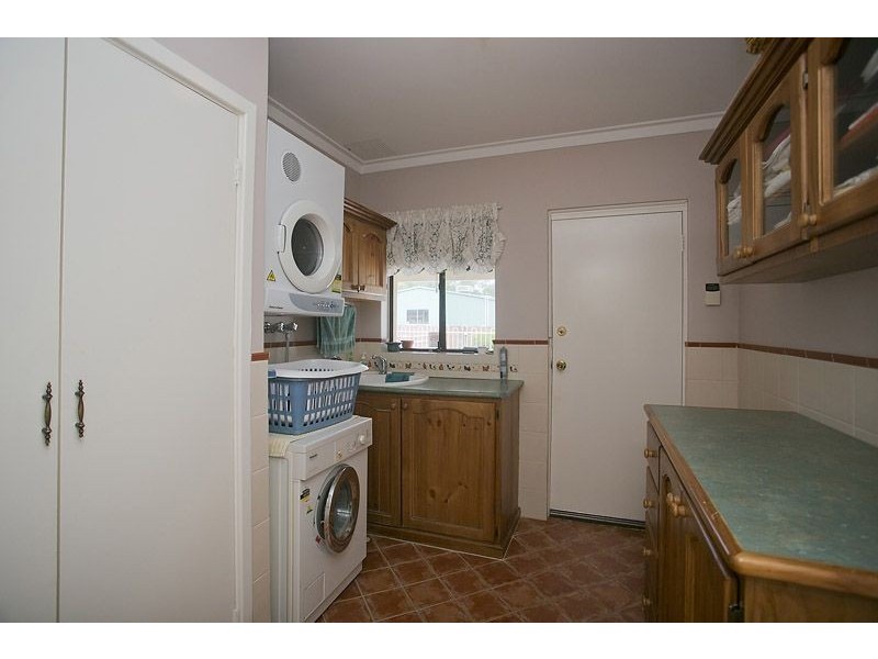 80 Crystal Brook Road, Wattle Grove WA 6107