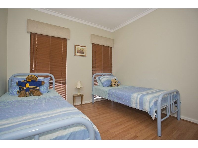 80 Crystal Brook Road, Wattle Grove WA 6107