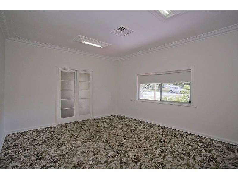 40 Salisbury Street, St James WA 6102