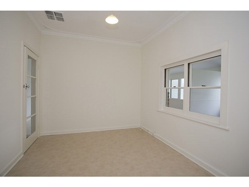 40 Salisbury Street, St James WA 6102