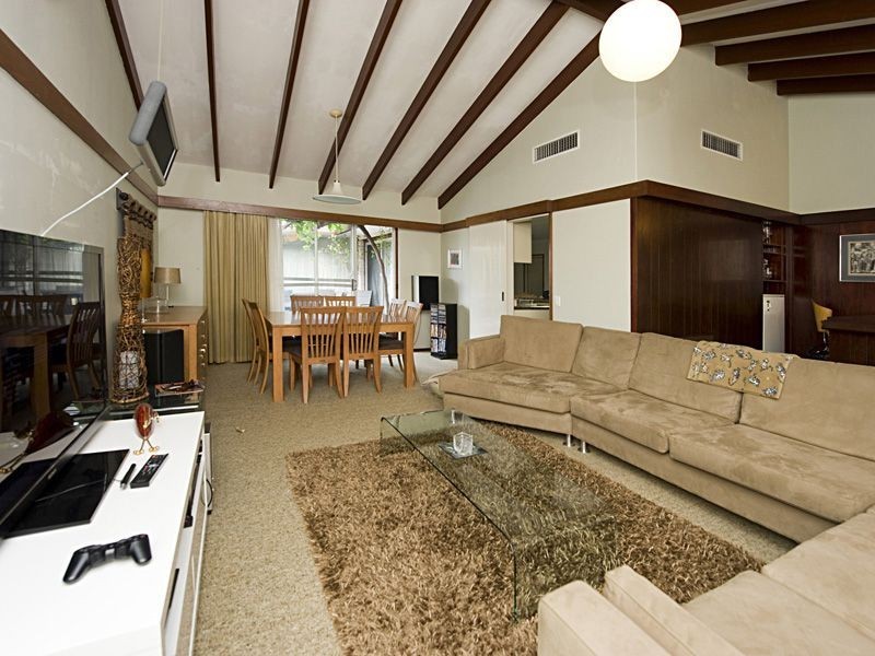 32 Redmond Street, Salter Point WA 6152