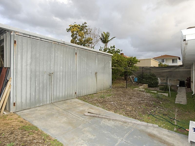 32 Redmond Street, Salter Point WA 6152