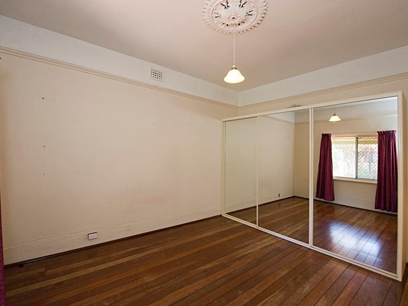 26 Gresham St, Victoria Park WA 6100