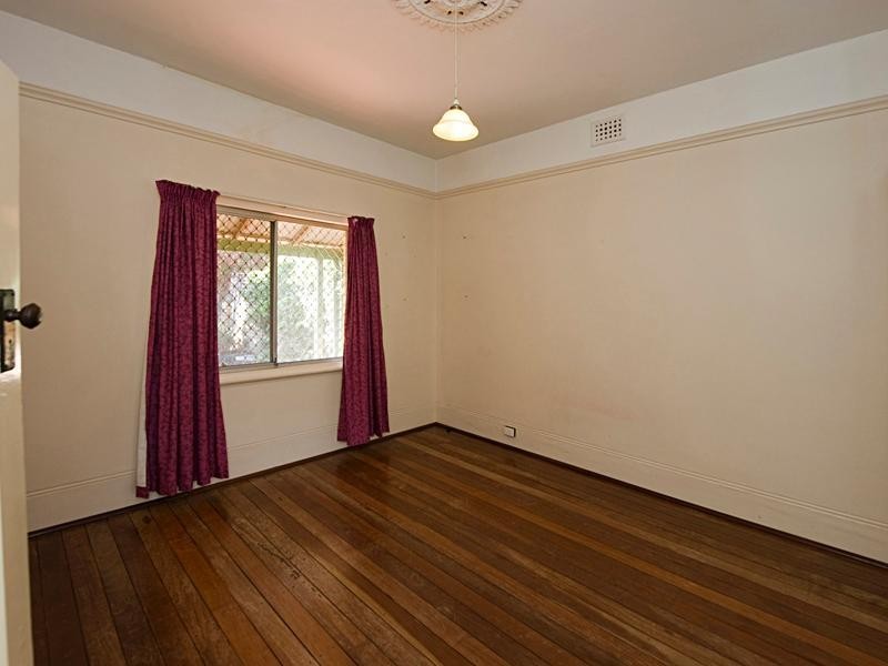 26 Gresham St, Victoria Park WA 6100