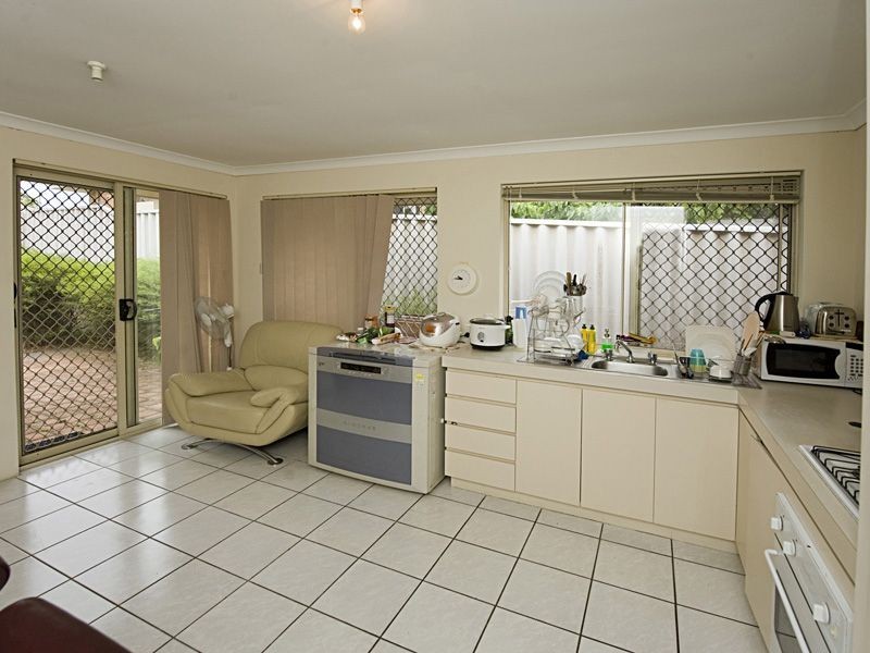 3/200 Shepperton Rd, East Victoria Park WA 6101