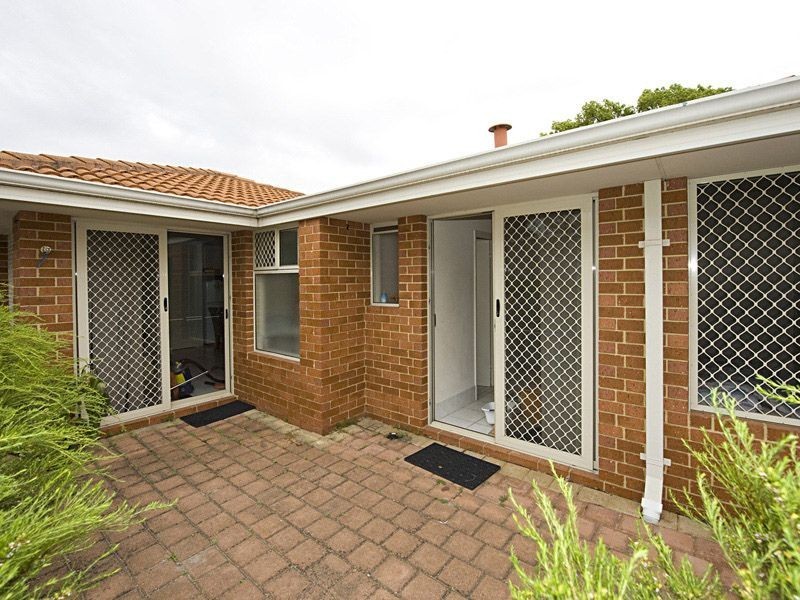 3/200 Shepperton Rd, East Victoria Park WA 6101