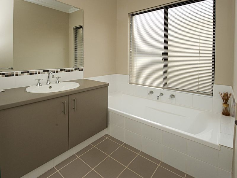 100B SWAN STREET, Tuart Hill WA 6060