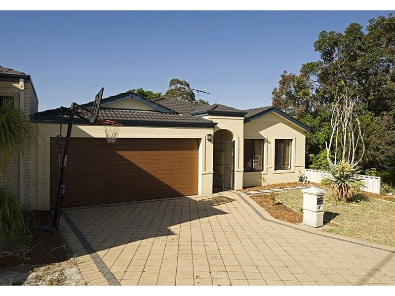 23 Sleight St, St James WA 6102
