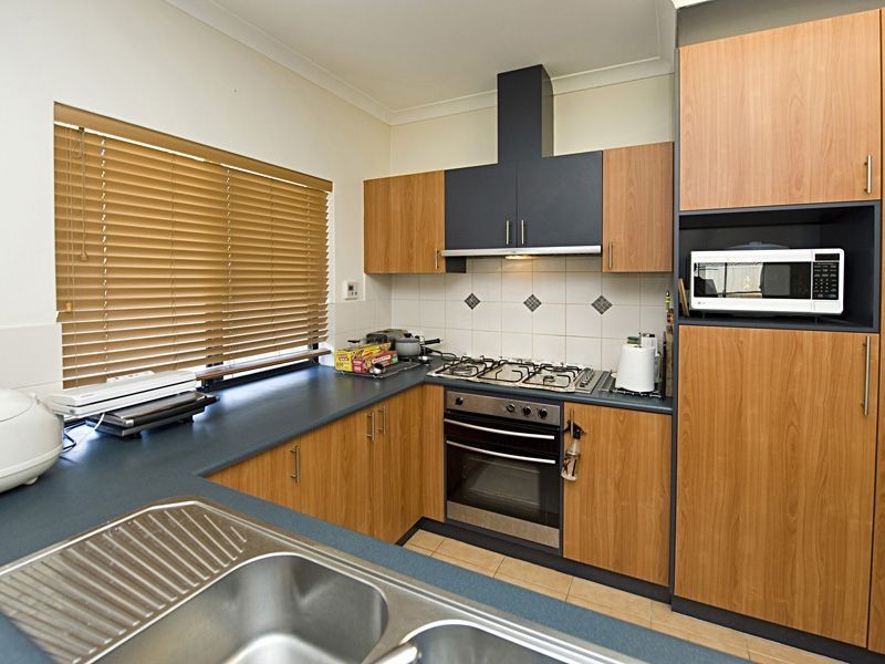 23 Sleight St, St James WA 6102