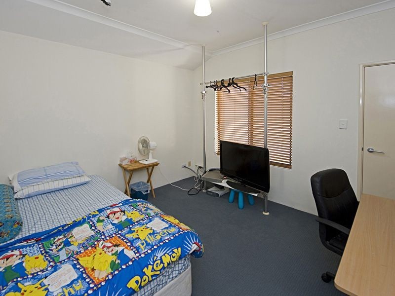 23 Sleight St, St James WA 6102