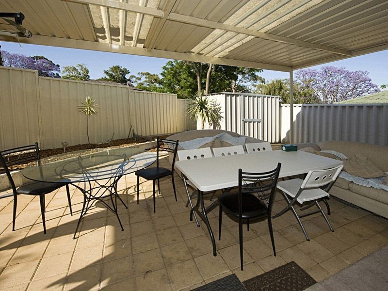 23 Sleight St, St James WA 6102