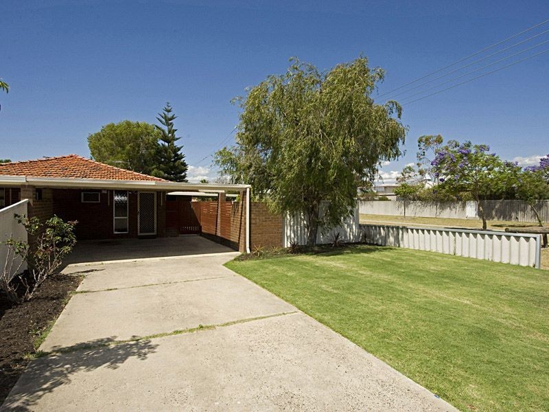 17A PRISKE WAY, Rivervale WA 6103