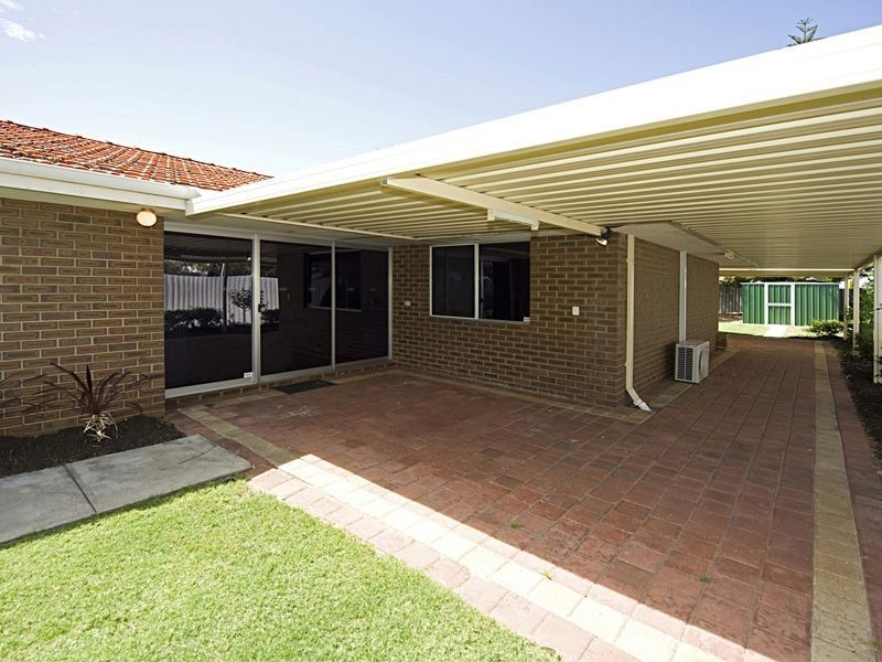 17A PRISKE WAY, Rivervale WA 6103