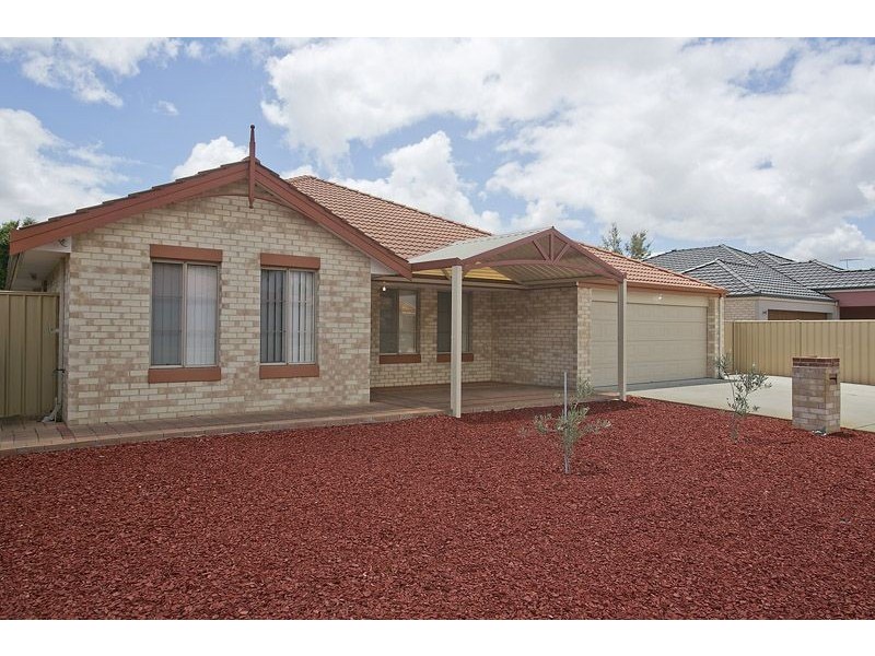 15 Sittella Gardens, East Cannington WA 6107