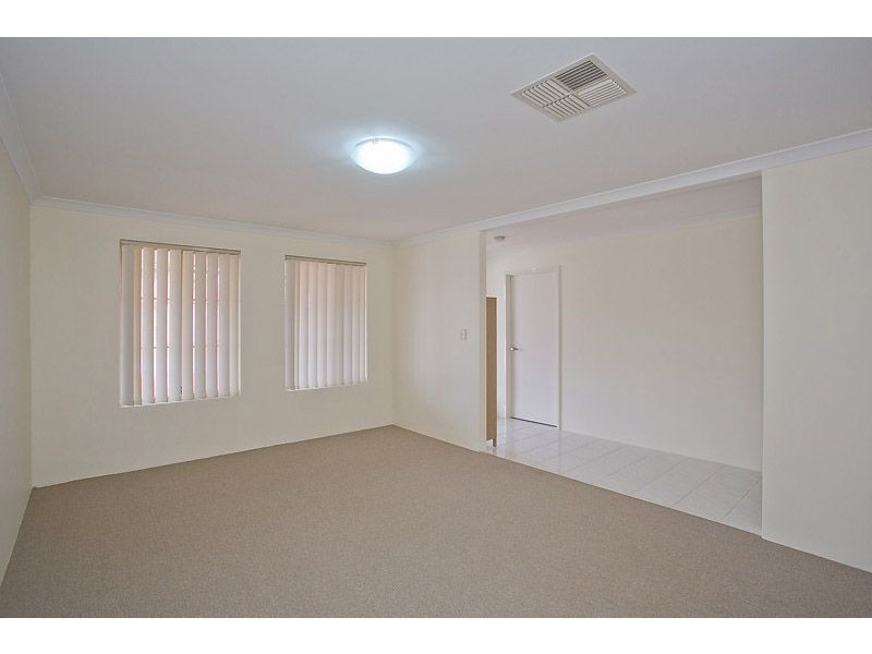 15 Sittella Gardens, East Cannington WA 6107