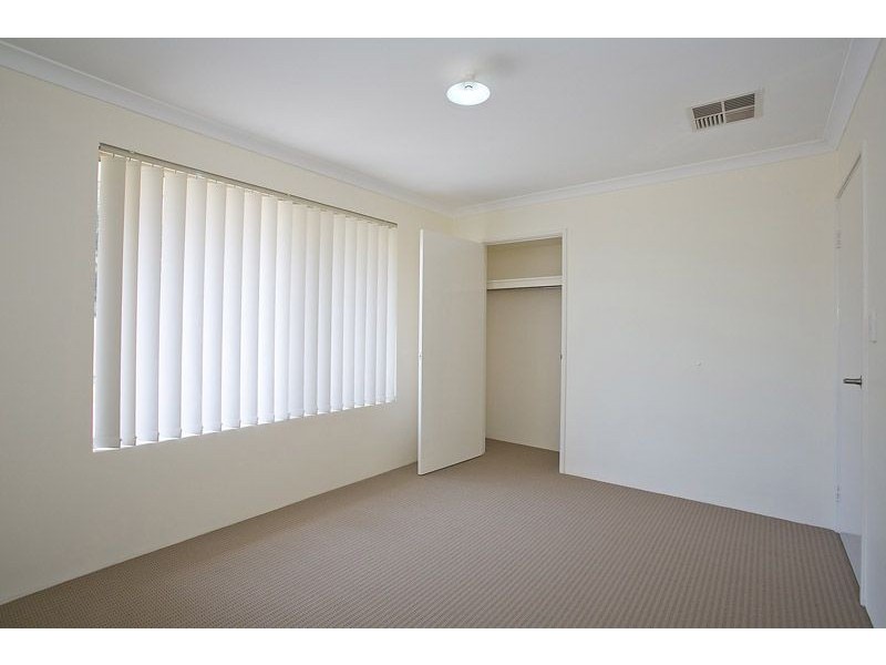 15 Sittella Gardens, East Cannington WA 6107