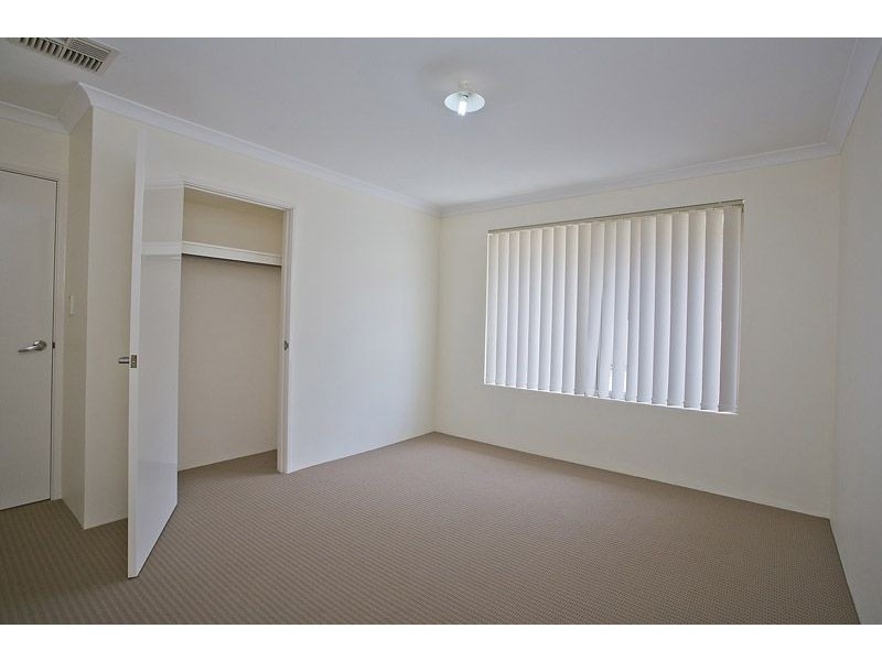 15 Sittella Gardens, East Cannington WA 6107