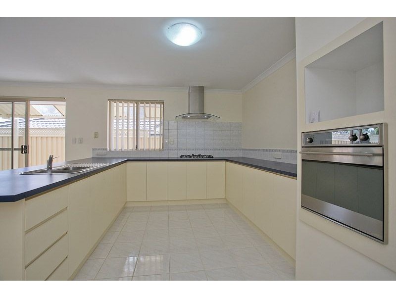 15 Sittella Gardens, East Cannington WA 6107