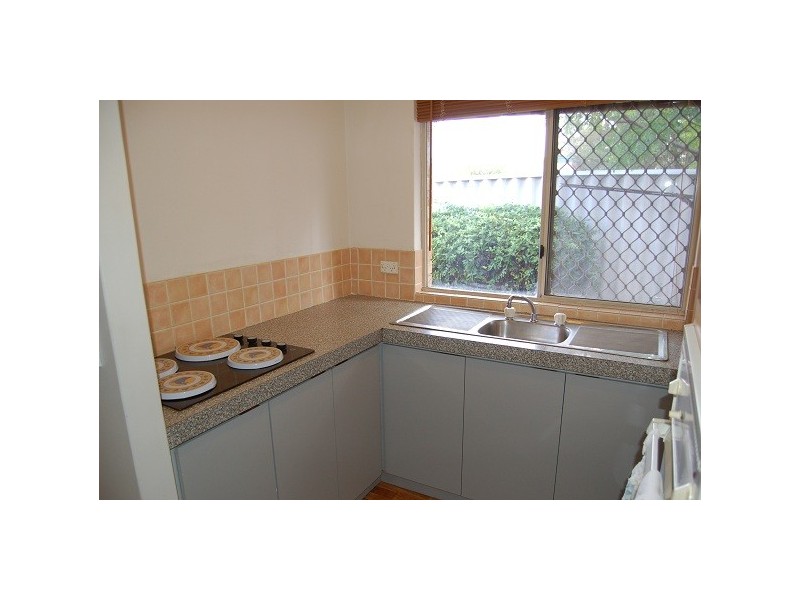 3/8 Cargill Street, Victoria Park WA 6100