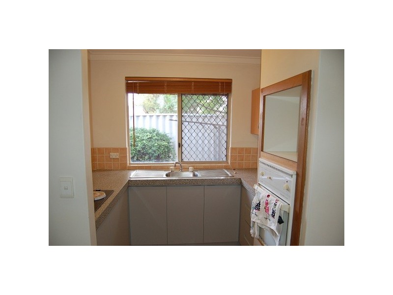 3/8 Cargill Street, Victoria Park WA 6100