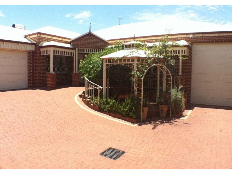 18B Warwick Street, St James WA 6102