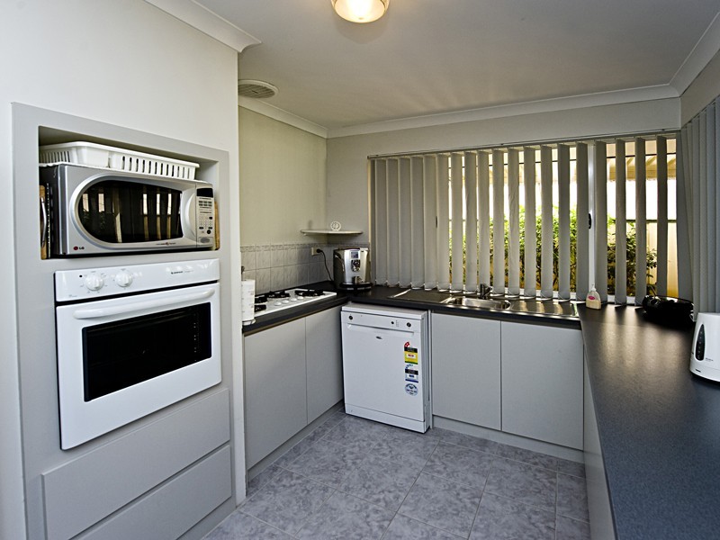 29 Swinden Court, Maddington WA 6109