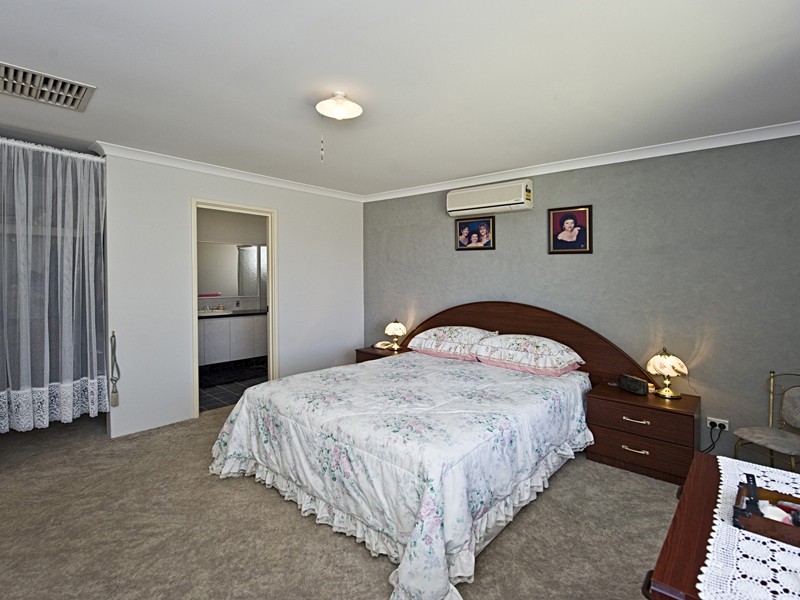 29 Swinden Court, Maddington WA 6109