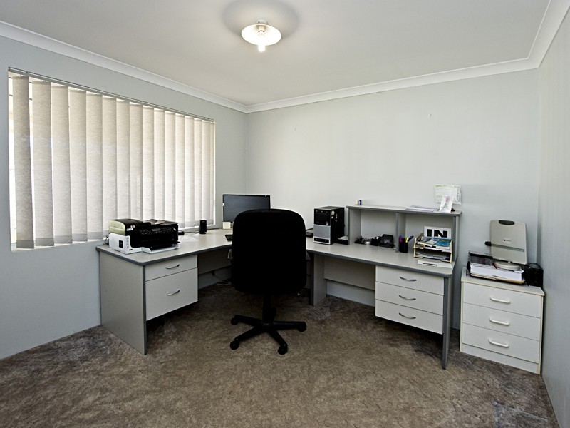 29 Swinden Court, Maddington WA 6109