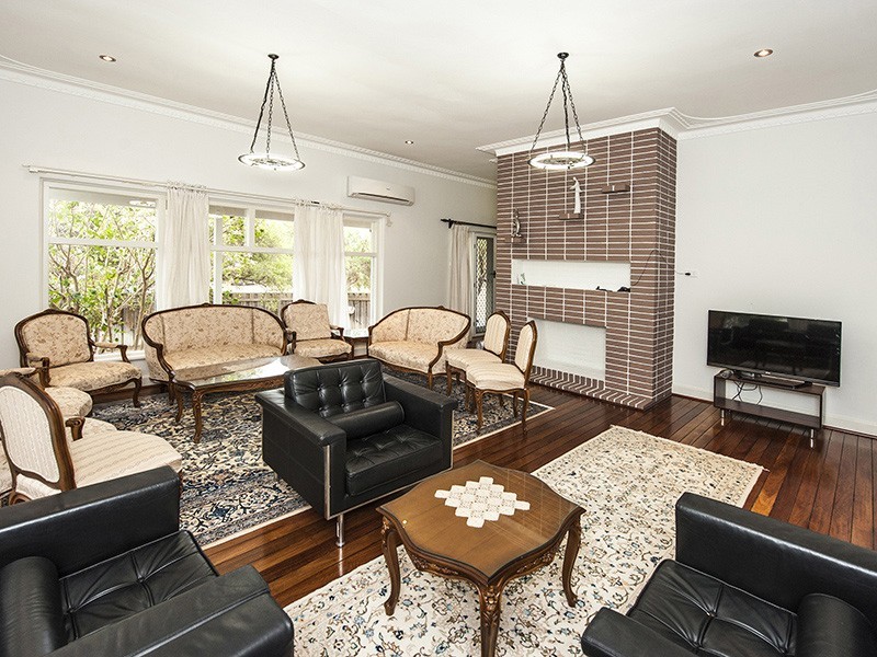 50 Wyndham St, St James WA 6102
