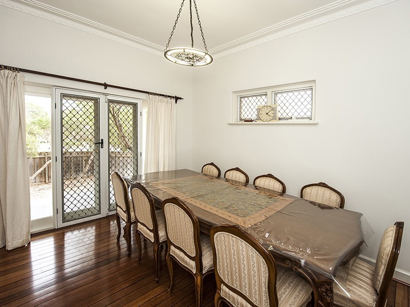 50 Wyndham St, St James WA 6102