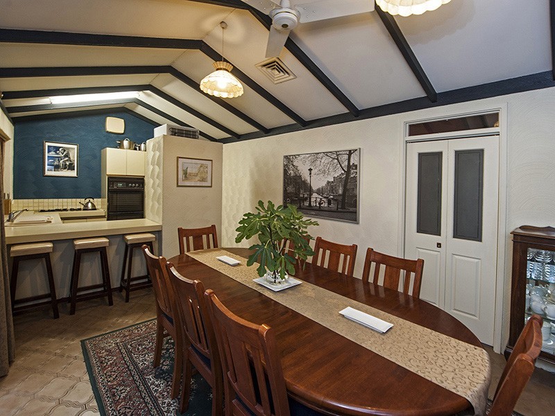 10 WESTMINSTER STREET, East Victoria Park WA 6101