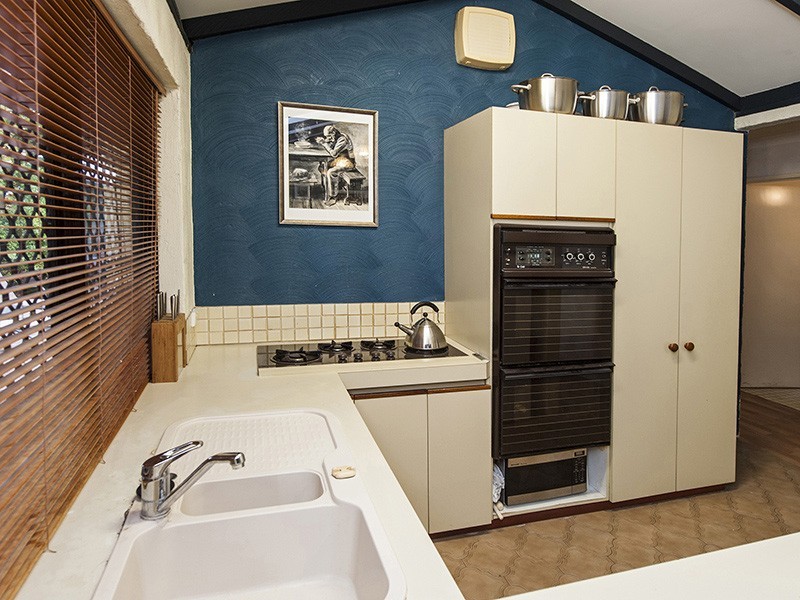 10 WESTMINSTER STREET, East Victoria Park WA 6101