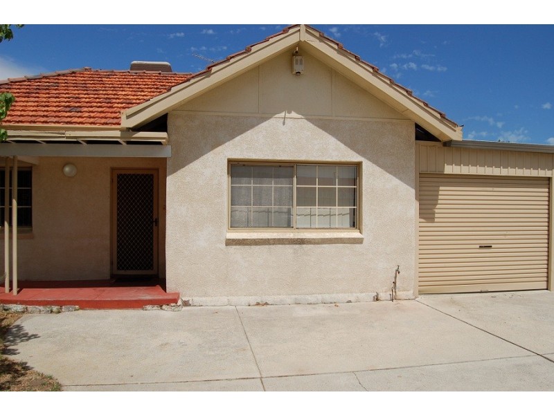 13 Chapman Road, St James WA 6102