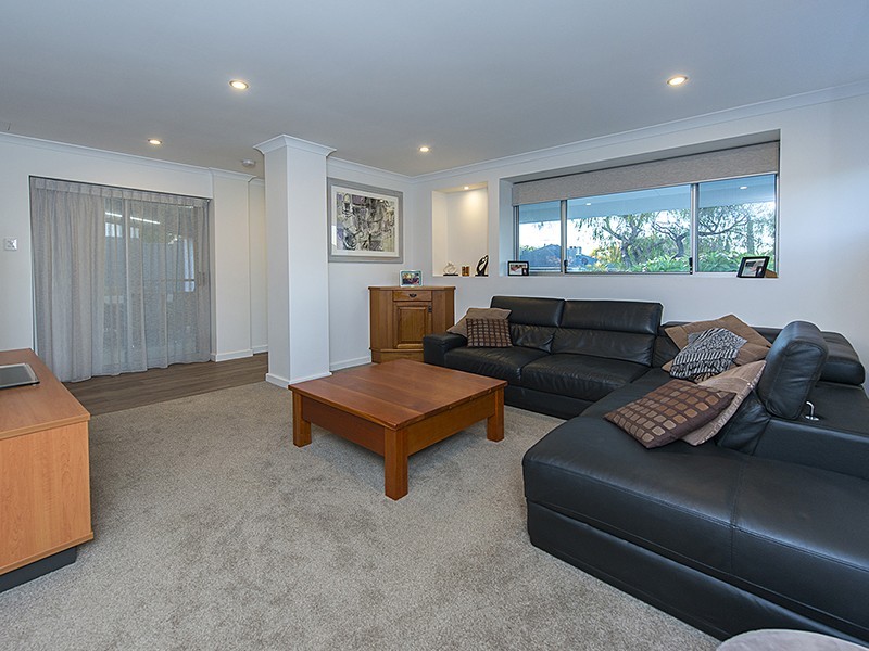 3 Gladstone St, St James WA 6102