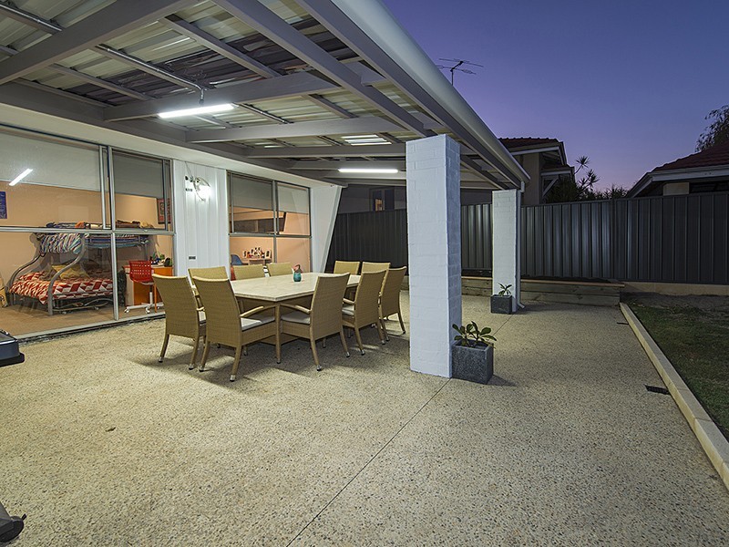 3 Gladstone St, St James WA 6102