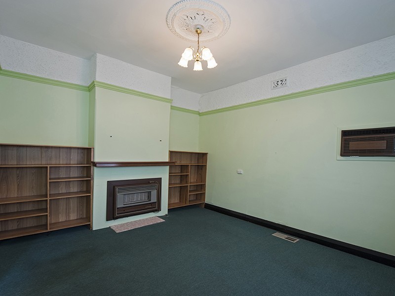 91 Kitchener Avenue, Victoria Park WA 6100