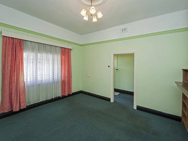 91 Kitchener Avenue, Victoria Park WA 6100