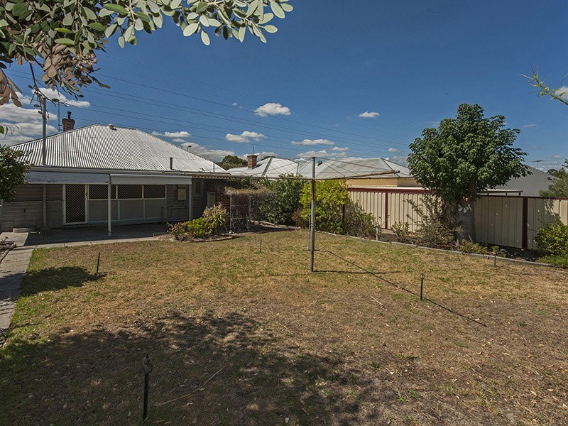 91 Kitchener Avenue, Victoria Park WA 6100