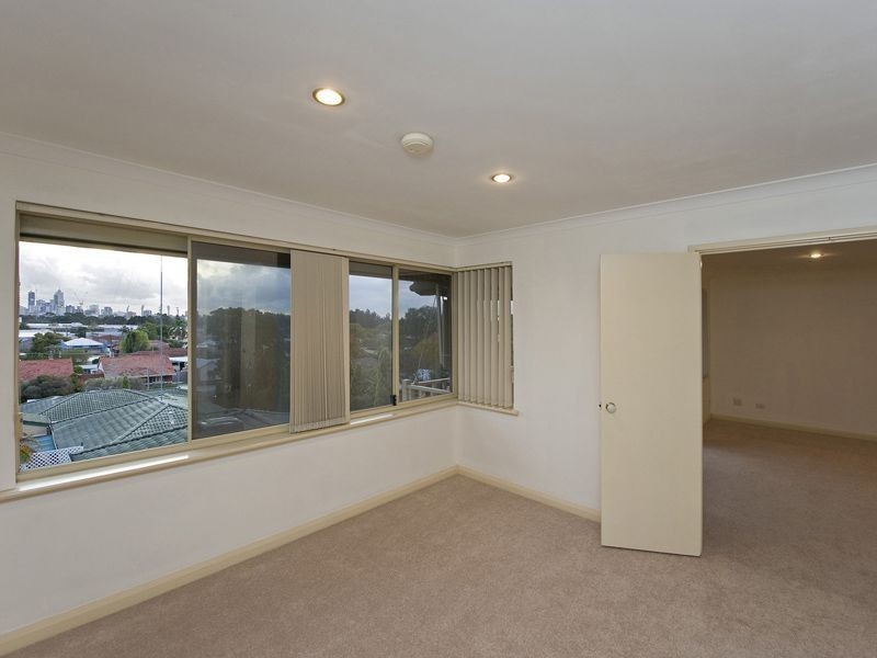 5B Hampton Street, Burswood WA 6100