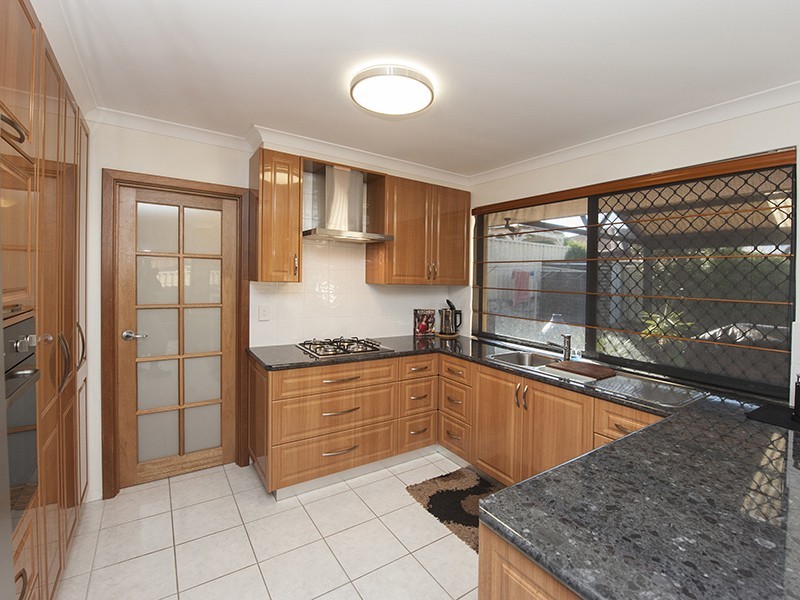 28 Gardiner Heights, Kinross WA 6028