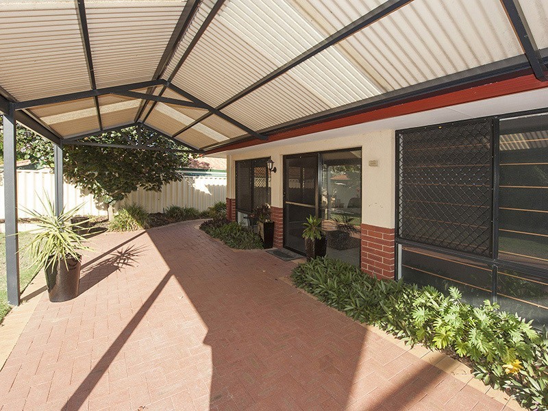 28 Gardiner Heights, Kinross WA 6028