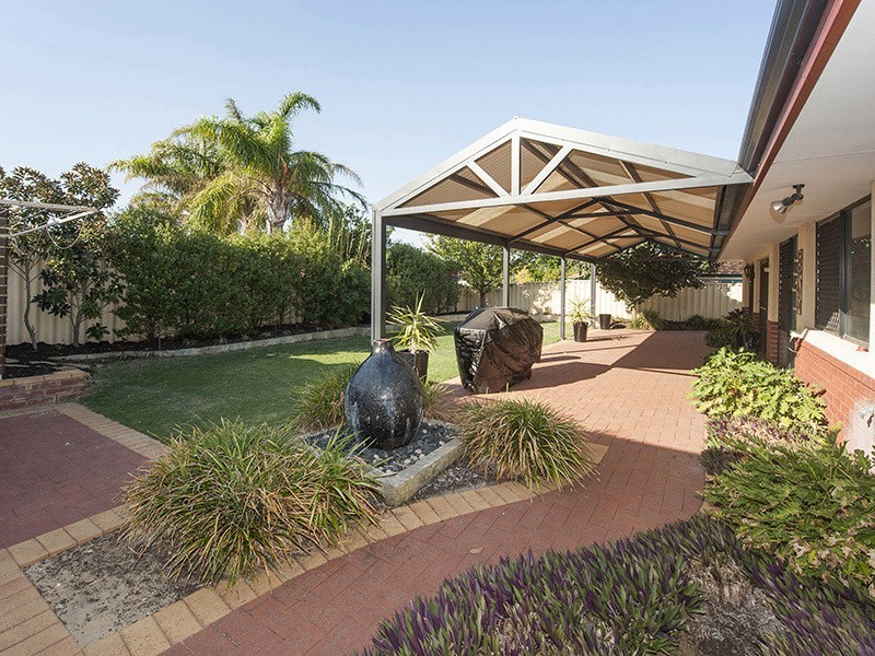 28 Gardiner Heights, Kinross WA 6028