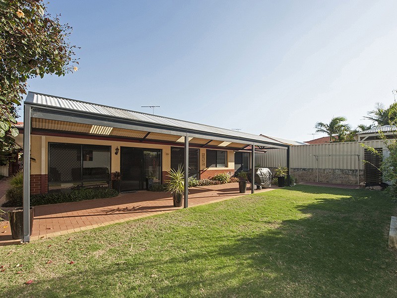 28 Gardiner Heights, Kinross WA 6028