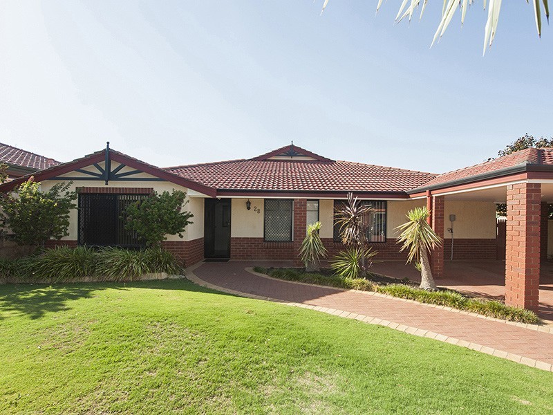 28 Gardiner Heights, Kinross WA 6028