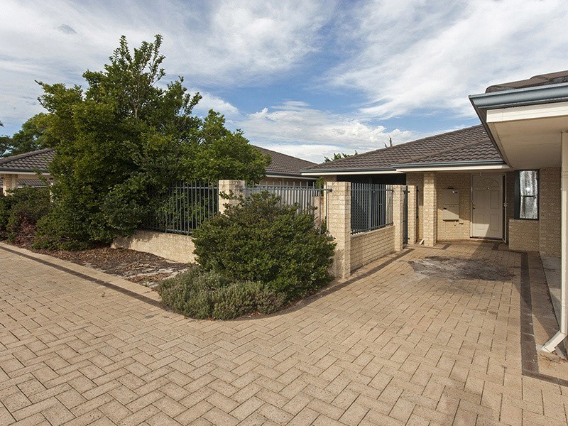 8/69 Upton Street, St James WA 6102