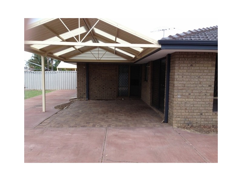 86 Greenfields Circle, Hocking WA 6065