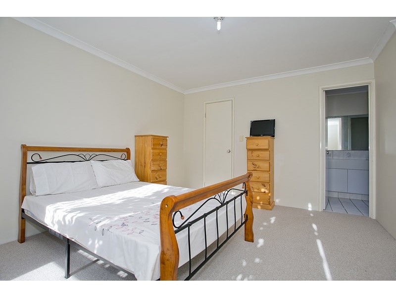 61 Coolgardie Street, St James WA 6102